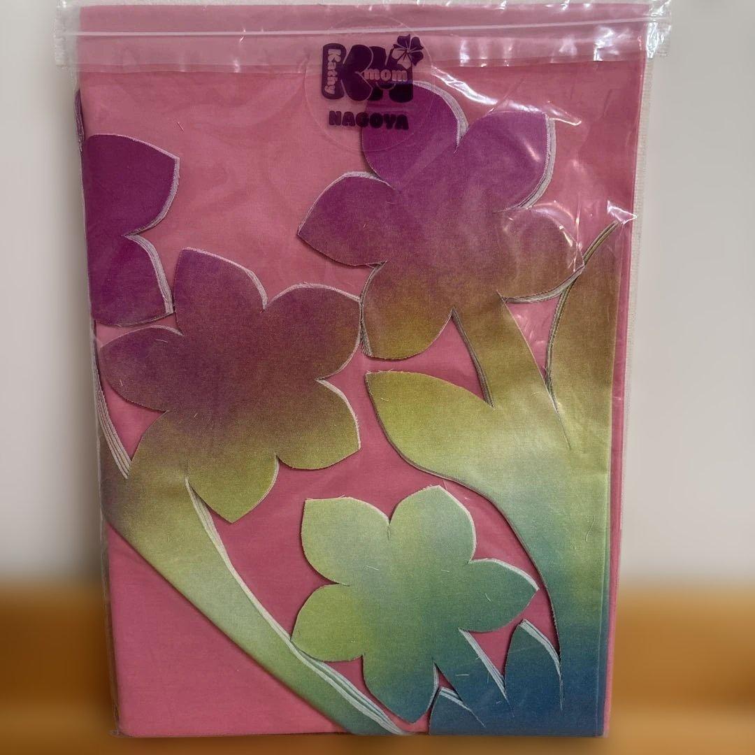 キャシーマム　ハワイアンキルト キット　プルメリアのタペストリー