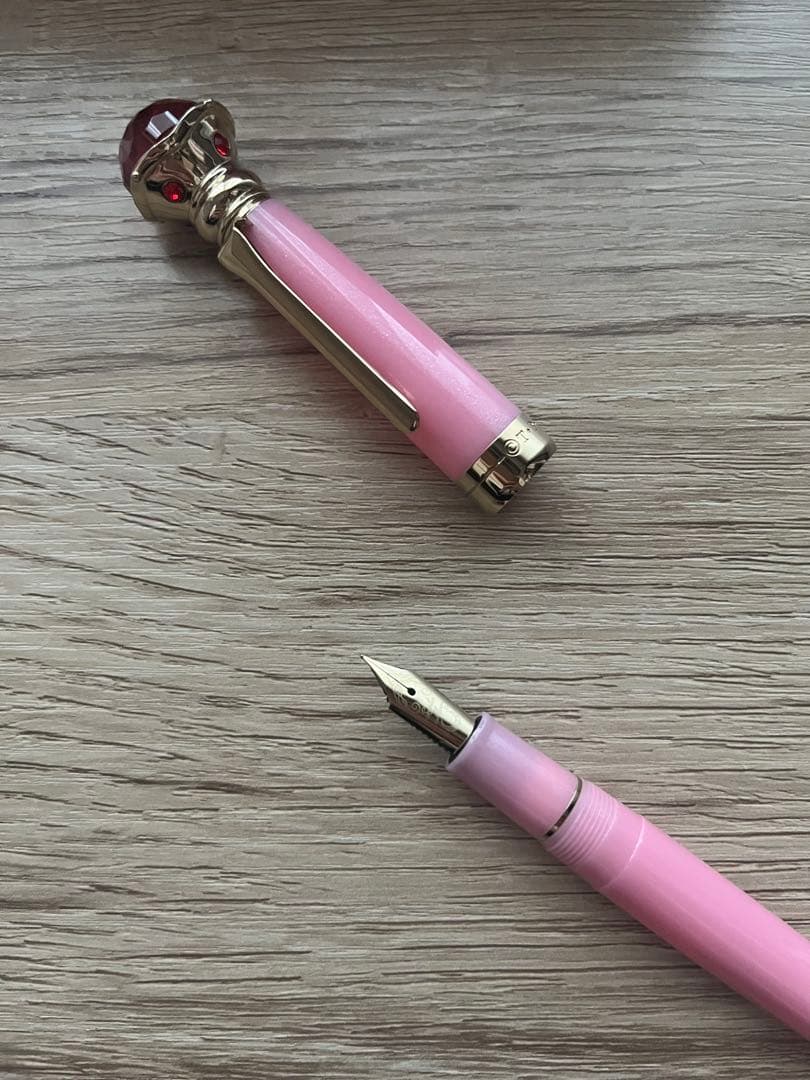 セーラームーン　変装ペン万年筆 中古品