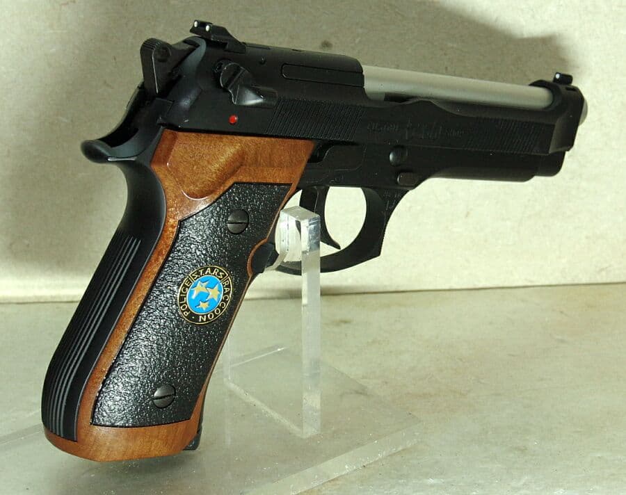東京マルイ バイオハザード サムライ・エッジ M92Fカスタム ジルバレンタイン