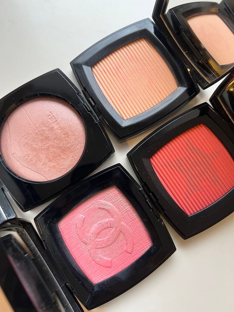 CHANEL シャネル　チーク、ハイライト