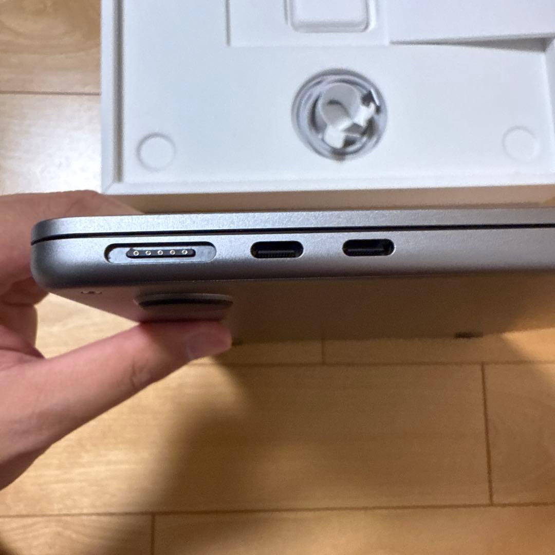 【美品】MacBook Air M2 スペースグレイ バッテリ容量100%