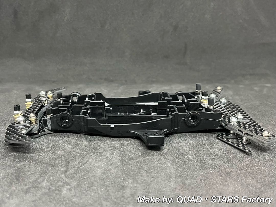 【ミニ四駆・MA用】2軸ATピボットバンパー＋1軸リヤアンカー　フルカーボン