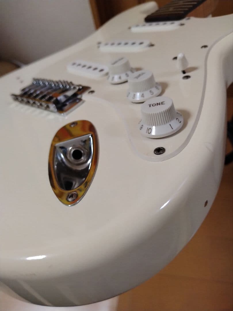 最終価格！ フレイムネックストラト Squier By Fender