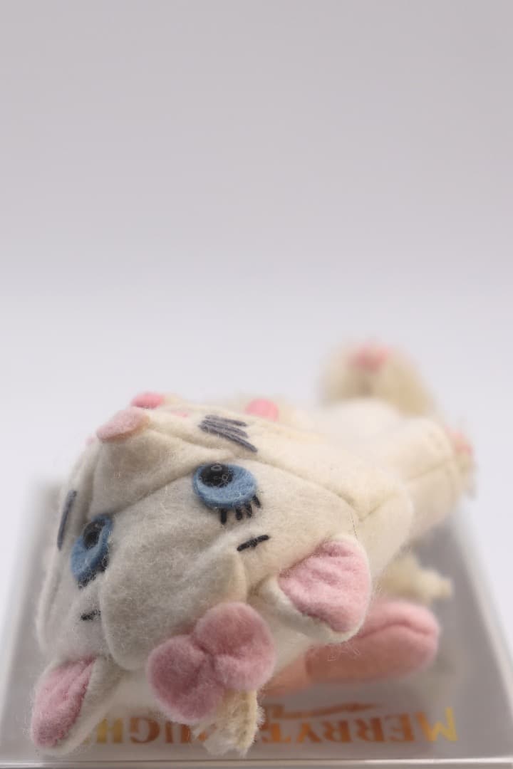 マリー Merry Thought 猫コスチューム ミニチュアぬいぐるみ 9cm
