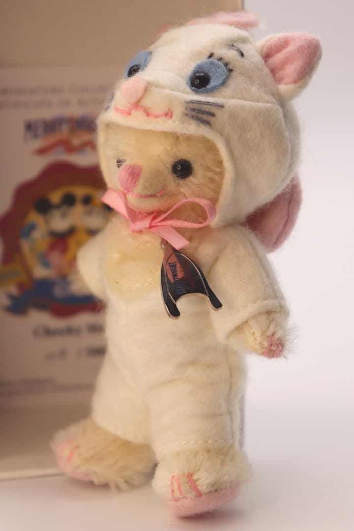 マリー Merry Thought 猫コスチューム ミニチュアぬいぐるみ 9cm