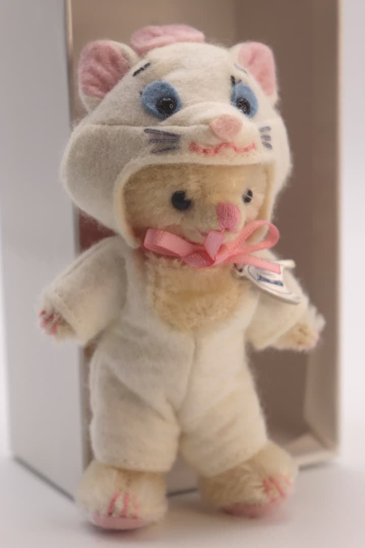 マリー Merry Thought 猫コスチューム ミニチュアぬいぐるみ 9cm