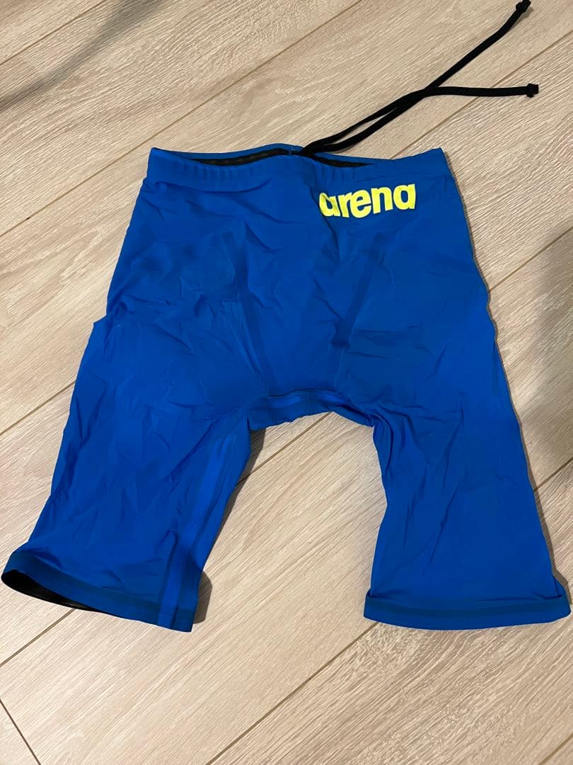 arenaアリーナアクアフォース競泳水着（Lサイズ）