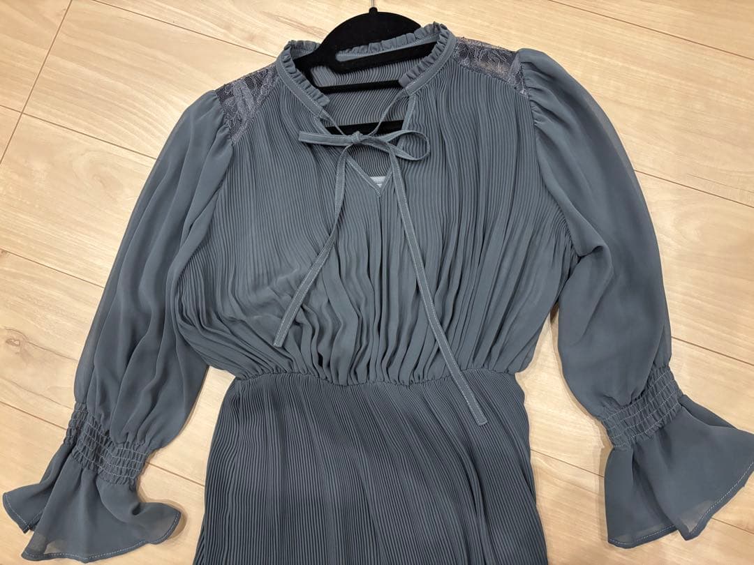 ショルダーレース切り替えシフォンプリーツワンピース【237221638】atlo