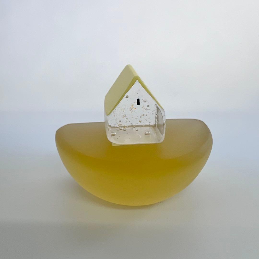 メロウグラスさんの黄色い屋根のお家