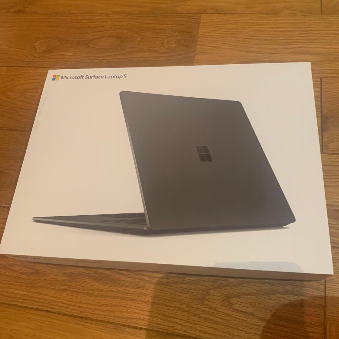 未使用　 Surface Laptop 5 i7 8GB RFB-00045