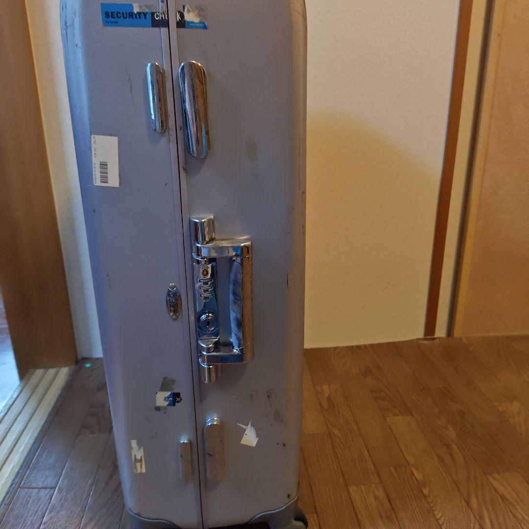 ゼロハリバートン キャリーケース　　スーツケース シルバー