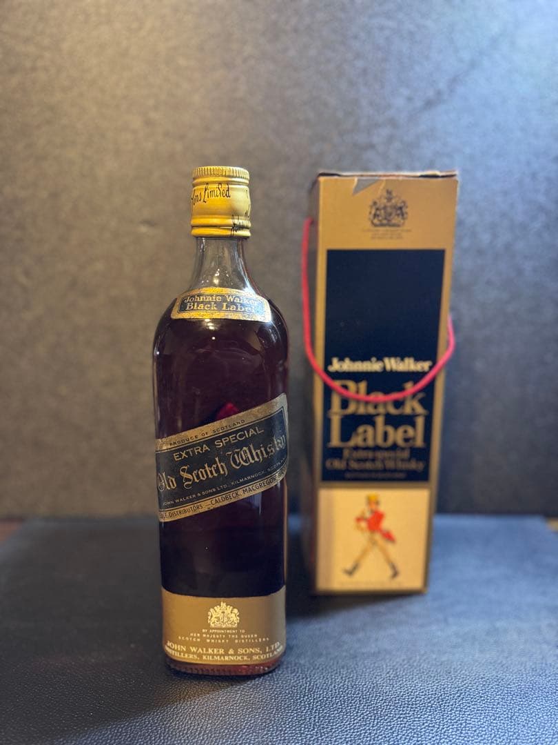 希少 未開封 ジョニーウォーカー　ブラックラベル　特級　金キャップ　白紋章