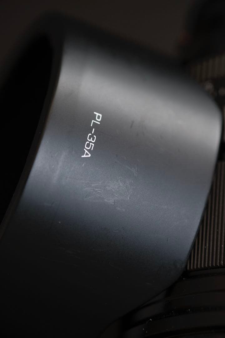 VILTROX ビルトロックス AF 75mm F1.2 XF