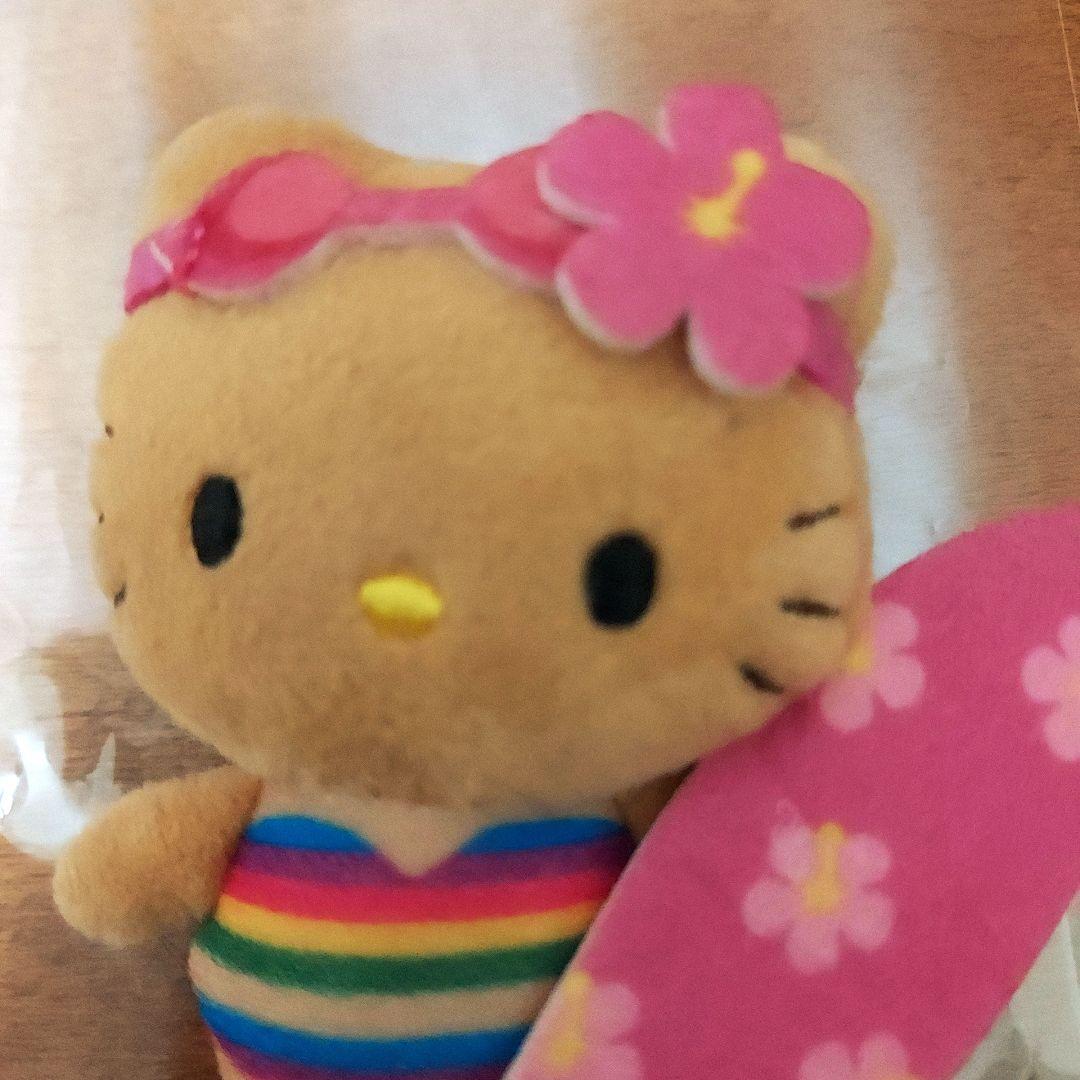 サンリオ　ハローキティ　45周年展　17サーフ　マスコットブローチ希少