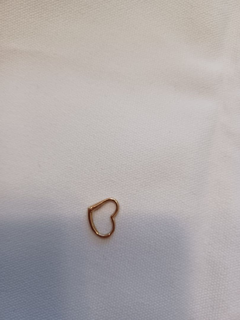 １8金イエローゴールドオープンハートペンダントトップ