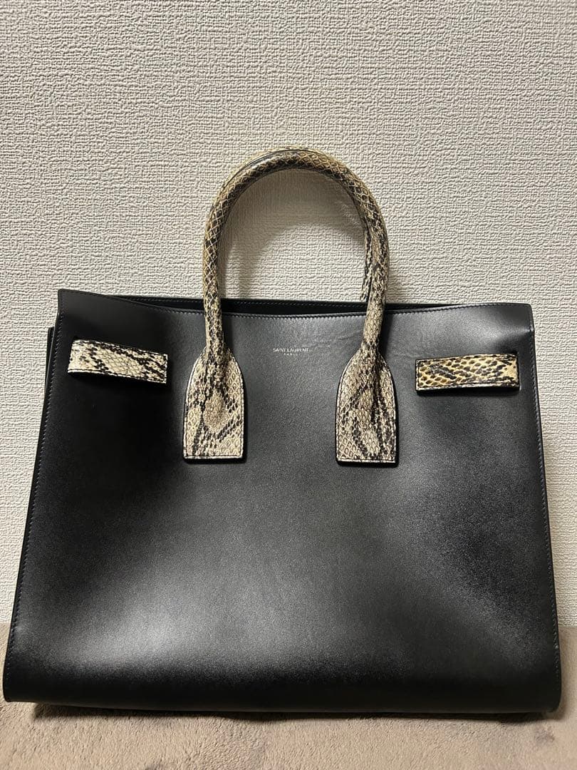 SAINT LAURENT サックドジュール スモール パイソン