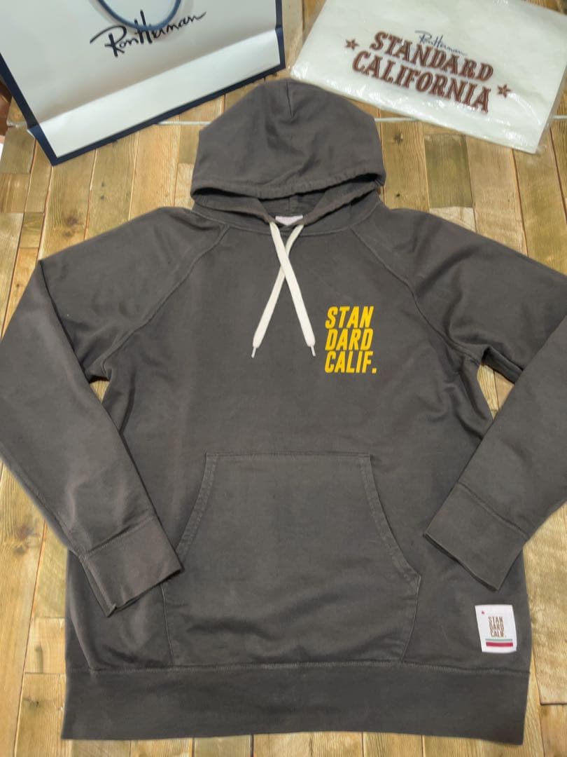 【STANDARD CALIFORNIA】スタンダードカリフォルニア フーディM