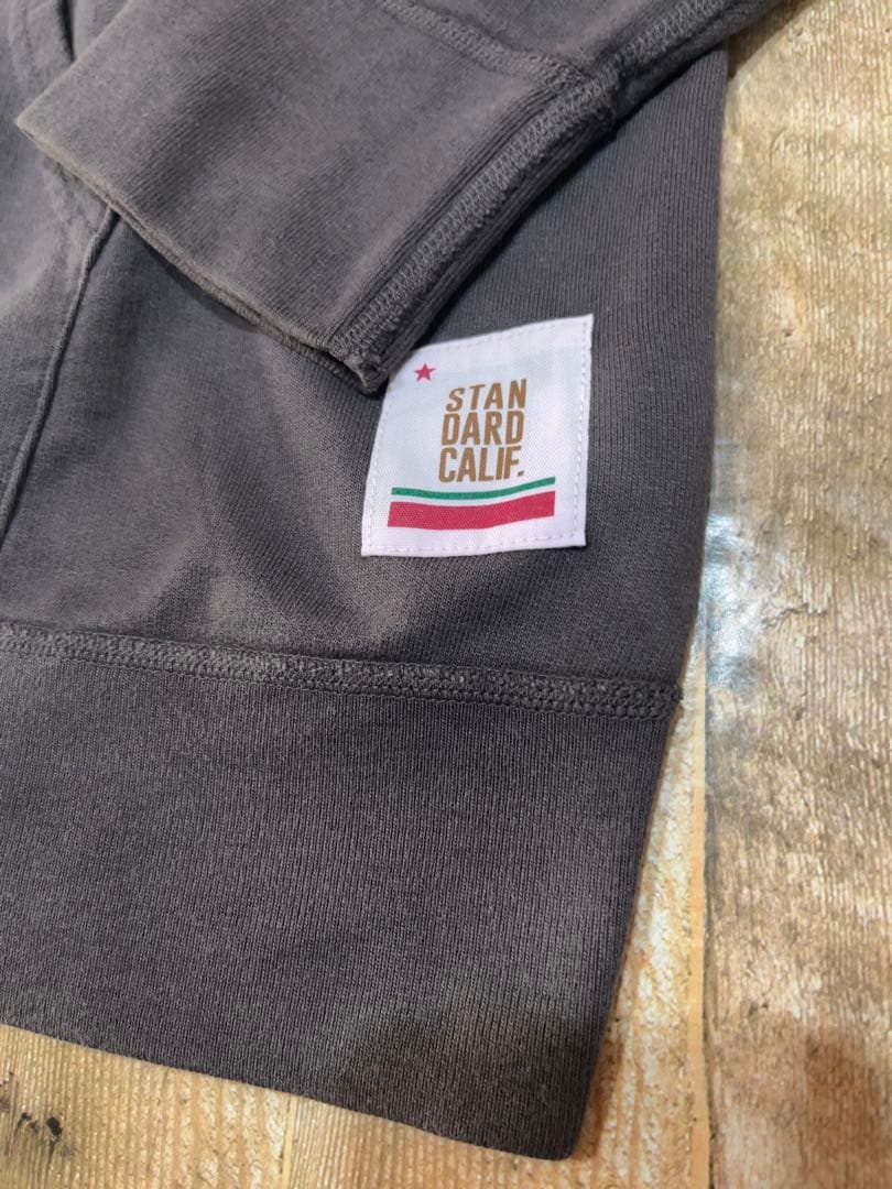 【STANDARD CALIFORNIA】スタンダードカリフォルニア フーディM
