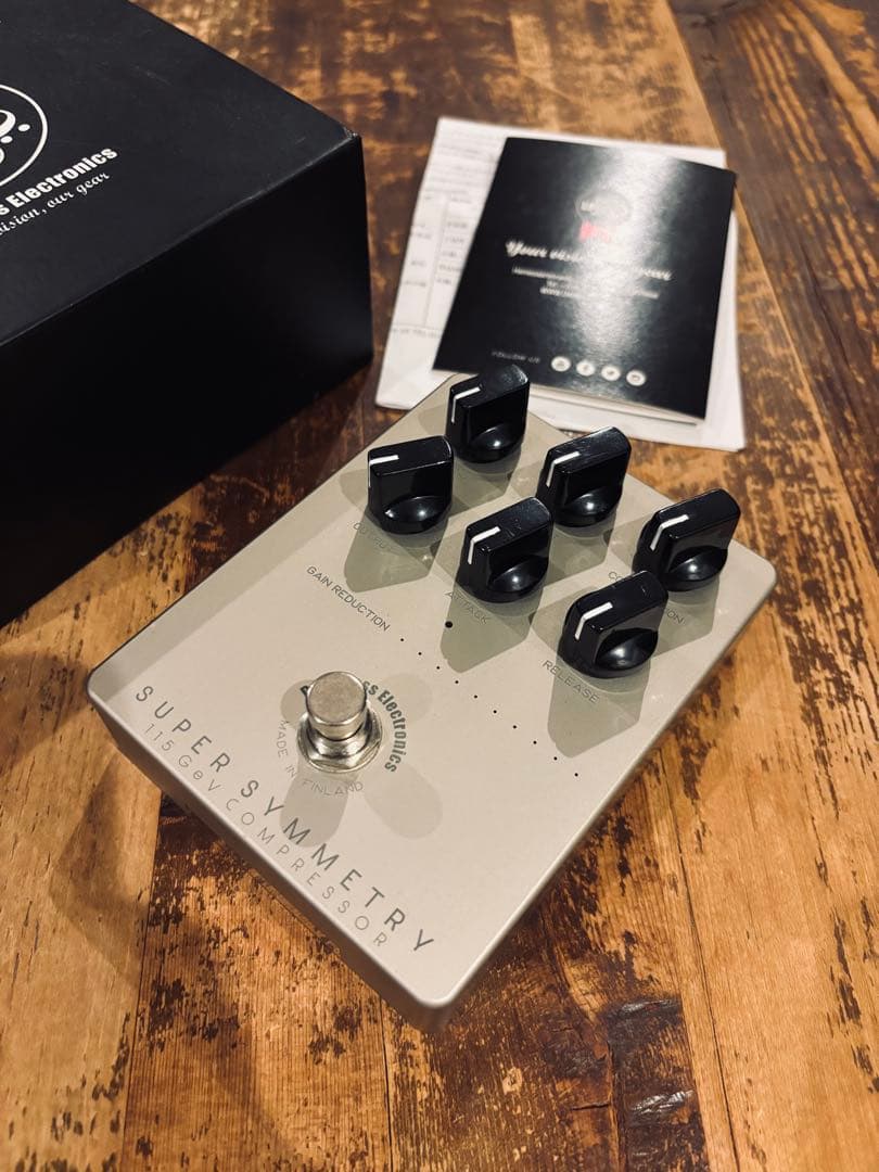 Darkglass Super Symmetry コンプレッサー