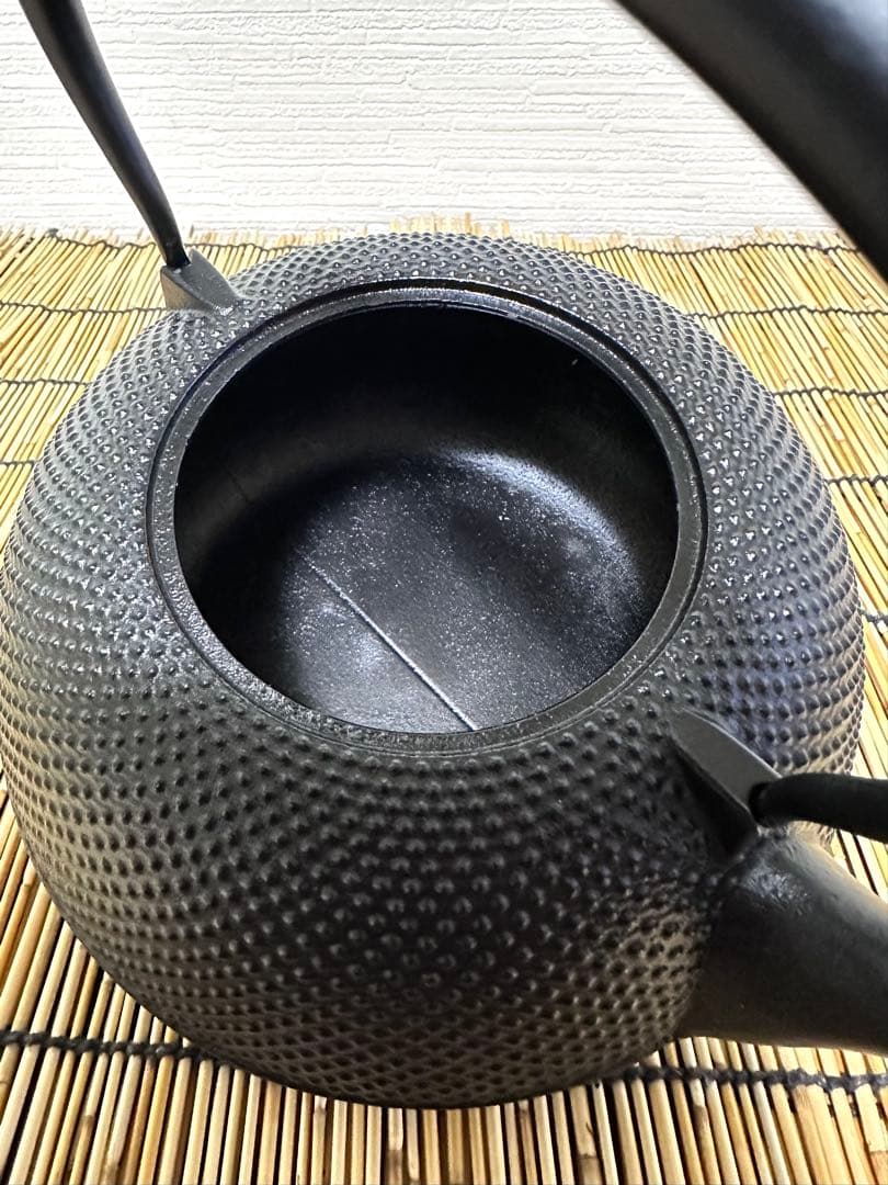 未使用品、栞付　南部盛榮堂ＯＩＧＥＮ造　平形アラレ　メーカー保証ＩＨ対応品