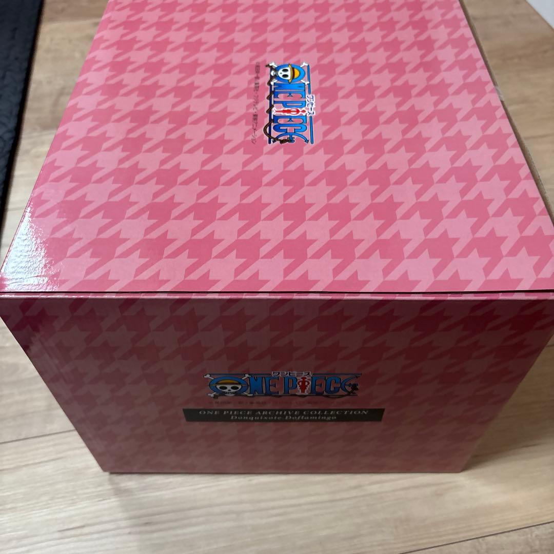 ワンピースフィギュア　アーカイブコレクション　 ドフラミンゴ