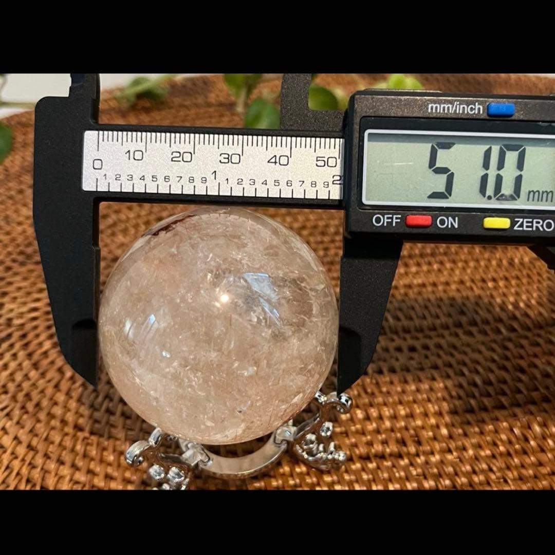 財運最強の天然石　　満ち満ち ミックスルチルクォーツ　スフィア 51㎜