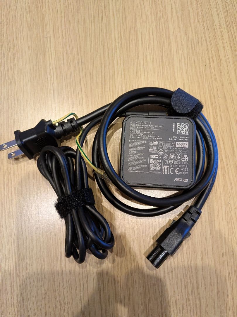 タブレットPC B3000DQ1A-HT0165X　expertbook