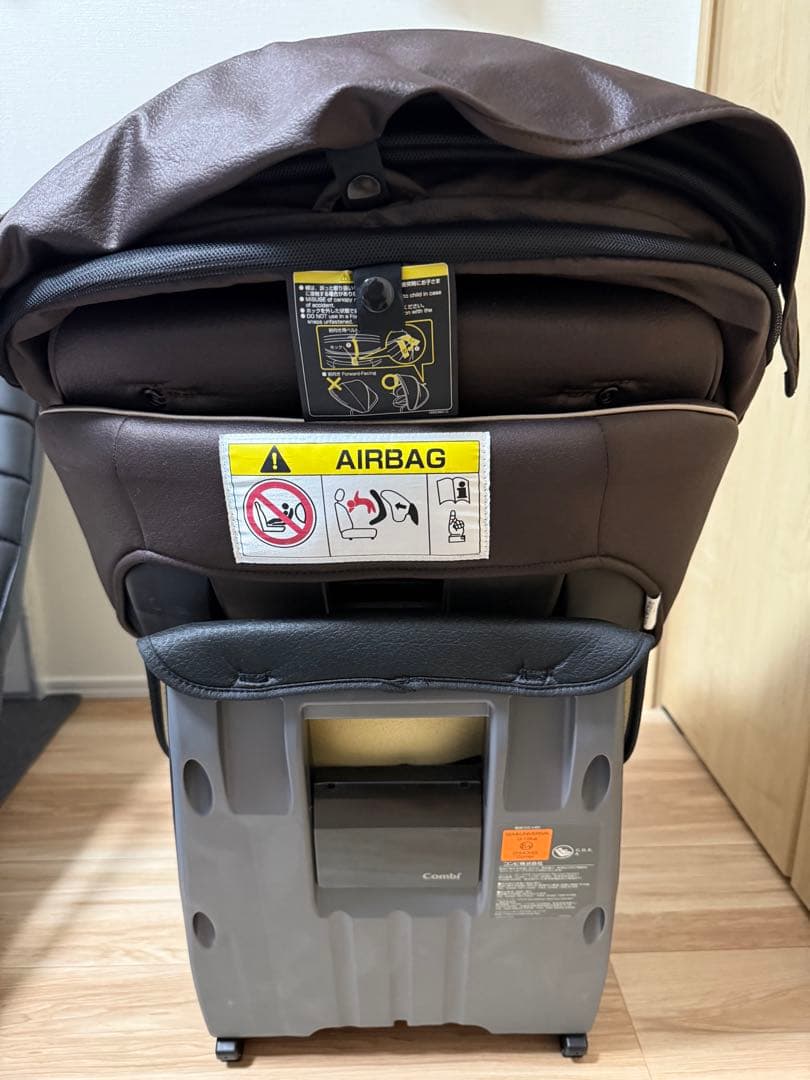 Combi 回転式 チャイルドシート ISOFIX 型式CC-UID