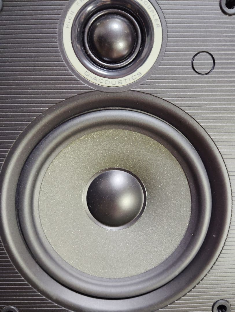 Q Acoustics 2020i スピーカー