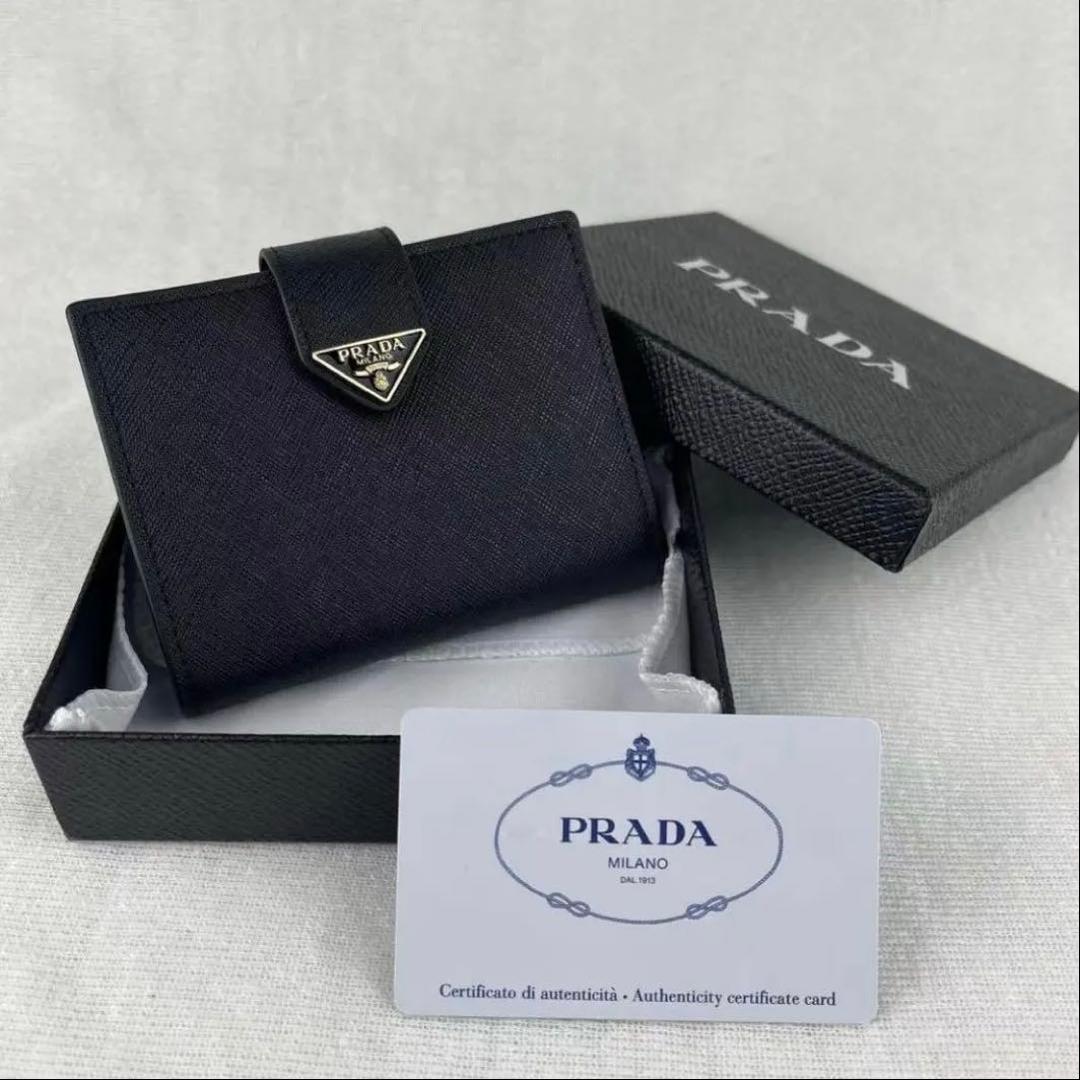 最終値下げ 美品 PRADA プラダ 黒 二つ折り財布 ウォレット ブラック
