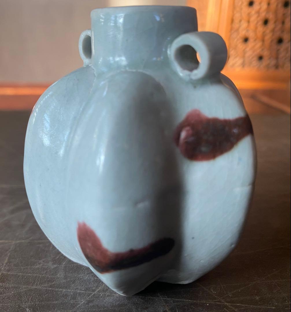 ミニ青白磁　鑑賞台付 ・ヴィンテージ　レア 一輪挿し・ミニ観葉植物　台湾茶器