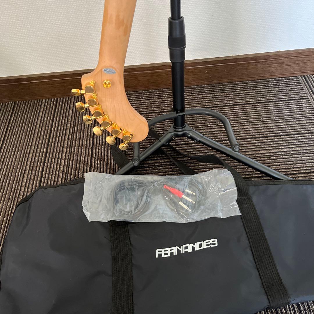 [チキンカツ ]FERNANDES Z0〜3T芸達者エレキギター 青 無傷