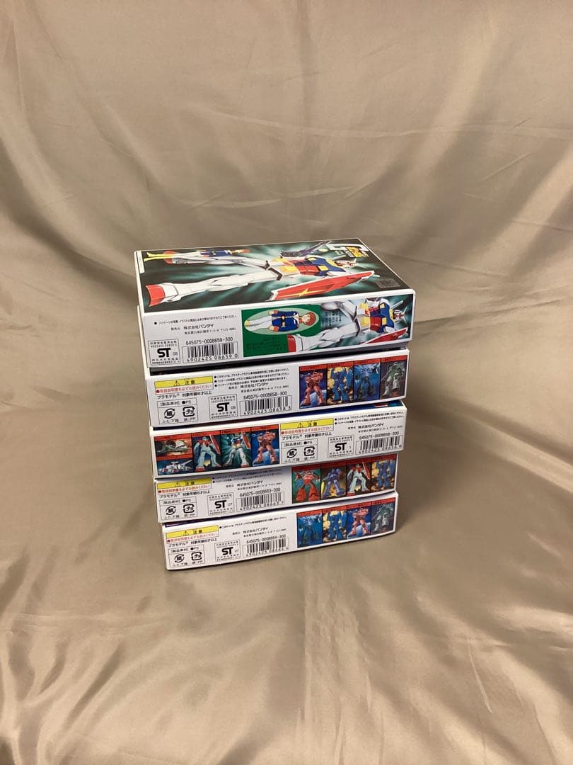 新品 赤バンダイ ガンダムプラモデル 旧キット ガンプラ 美品 10点セット
