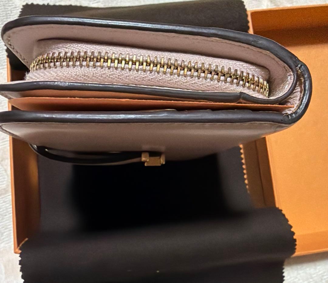 TOD'S 二つ折り財布 ライトピンク