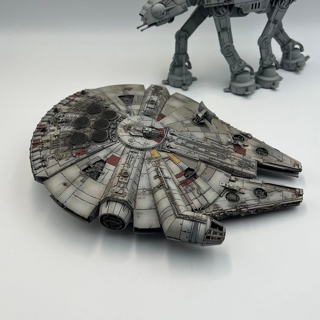 スターウォーズ　ミレニアムファルコン　AT-AT　完成品　プラモデル　フィギュア