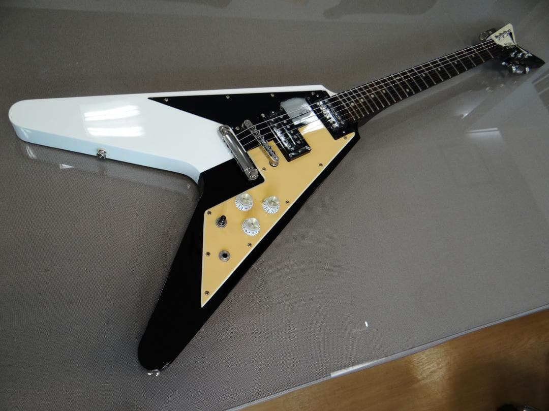 ギター Dean Michael Schenker Signature Retro