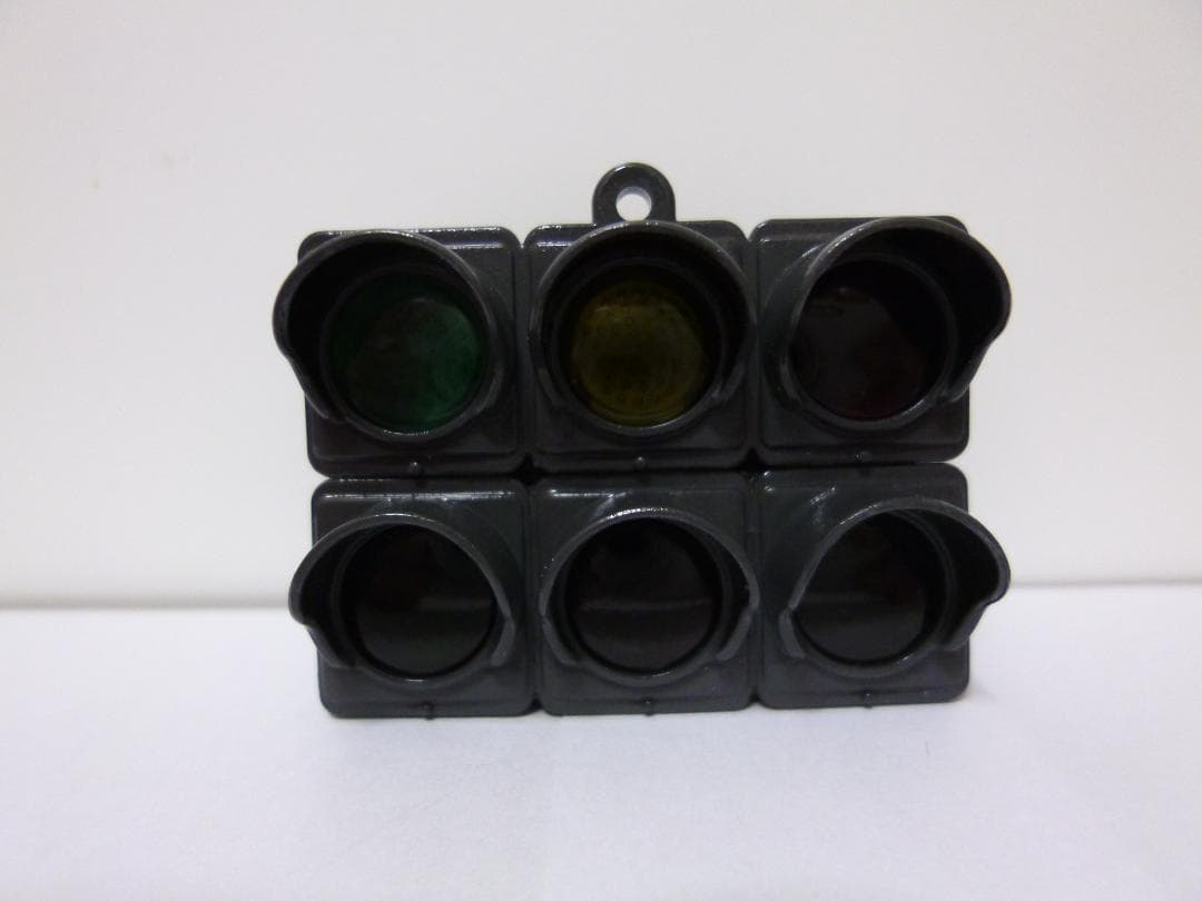 【オッチー】本物志向改造　信号機ガチャ（青色矢印３灯　ブラックグレー）