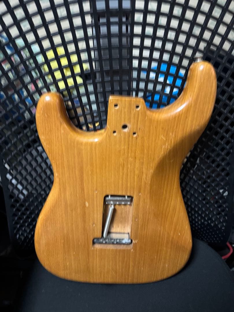 エレキギター　ボディ　ネック　ビンテージ　vintage フェルナンデス