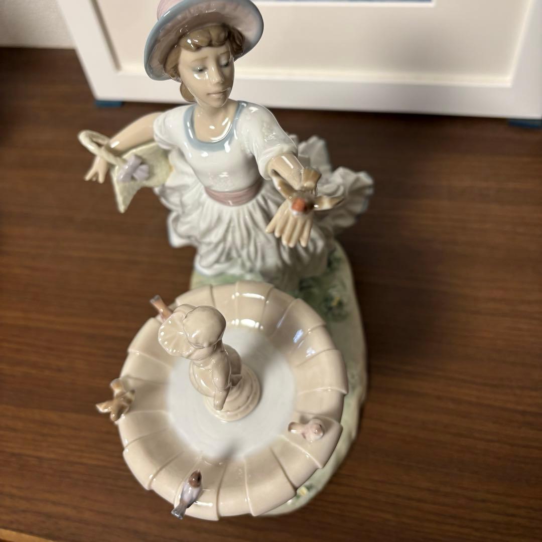 【美品】リヤドロ　春を告げる小鳥たち