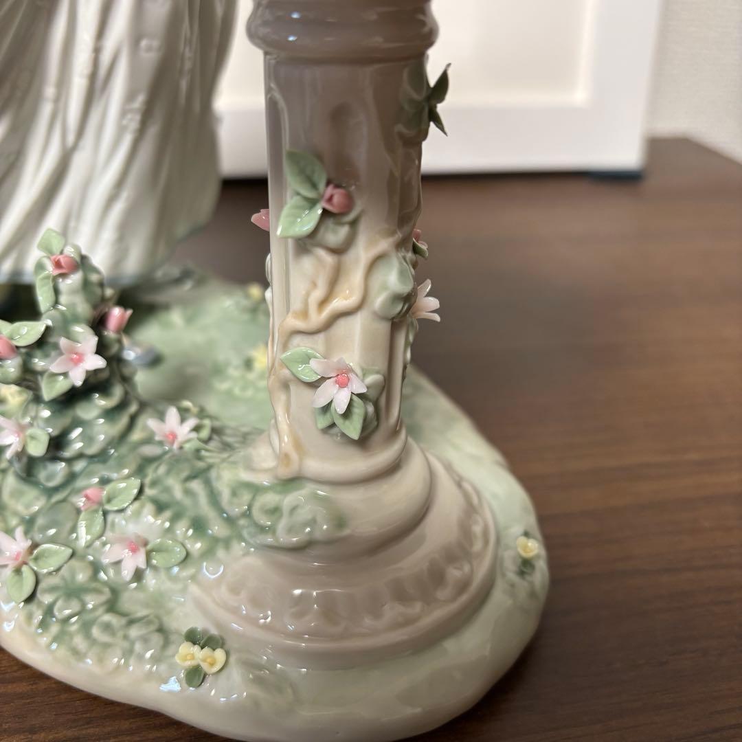 【美品】リヤドロ　春を告げる小鳥たち