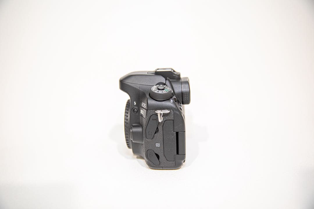 Canon EOS 80D EF-S18-135 IS USM レンズキット