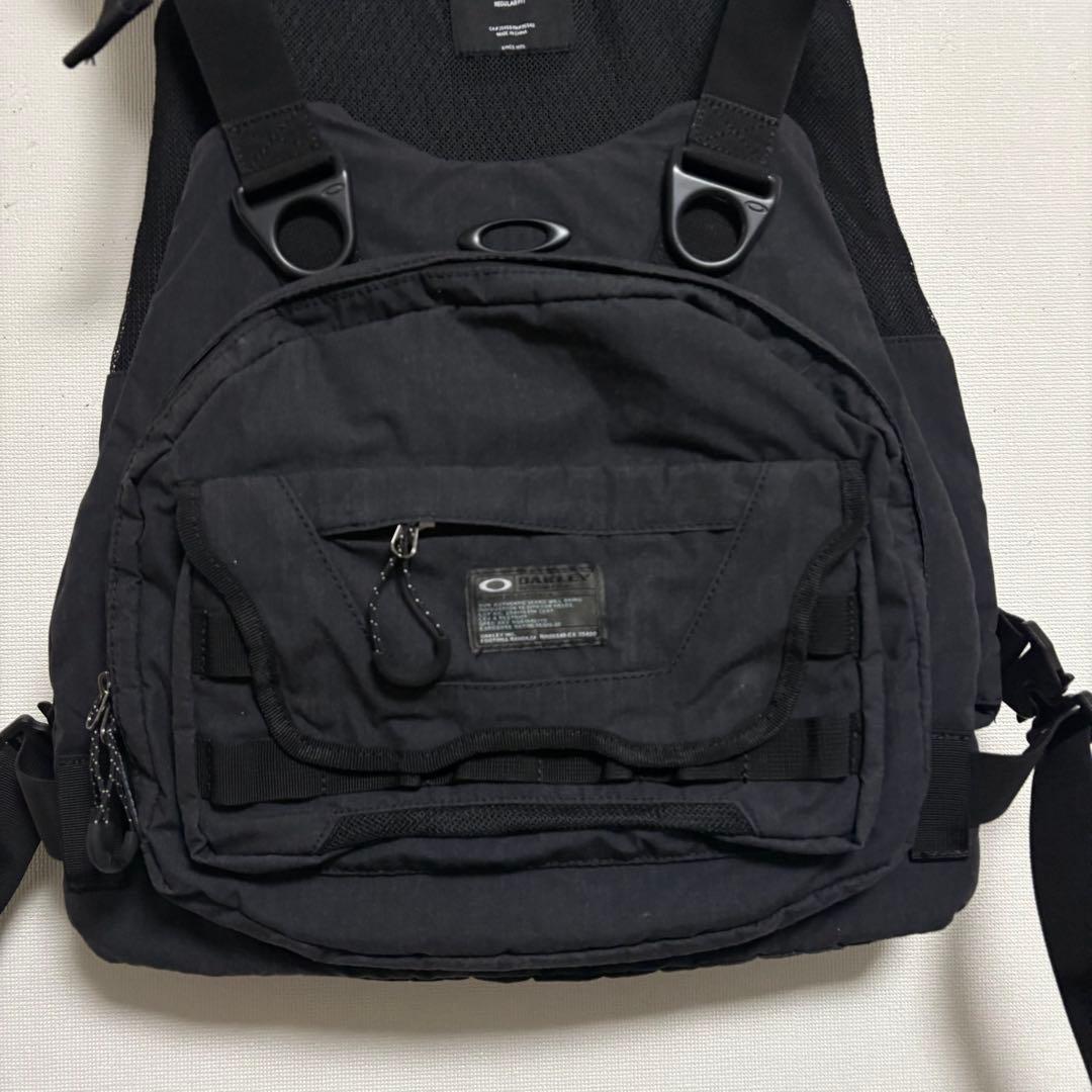 【極美品】OAKLEY A.Pベスト 4.0 ダークグレー