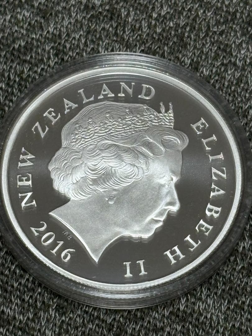 【新品/未使用】Nランド　エリザベス2世 90歳誕生日記念1ドル銀貨