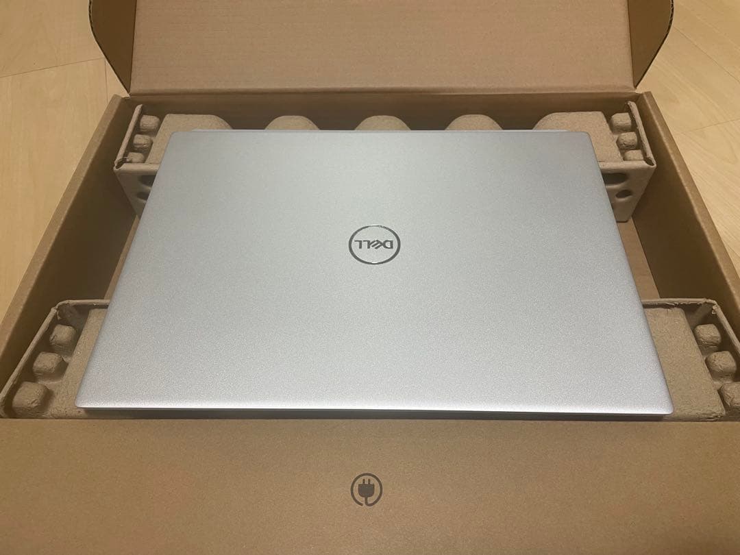 「美品」Dell Inspiron 13 Ultra5 16GB SSD 512