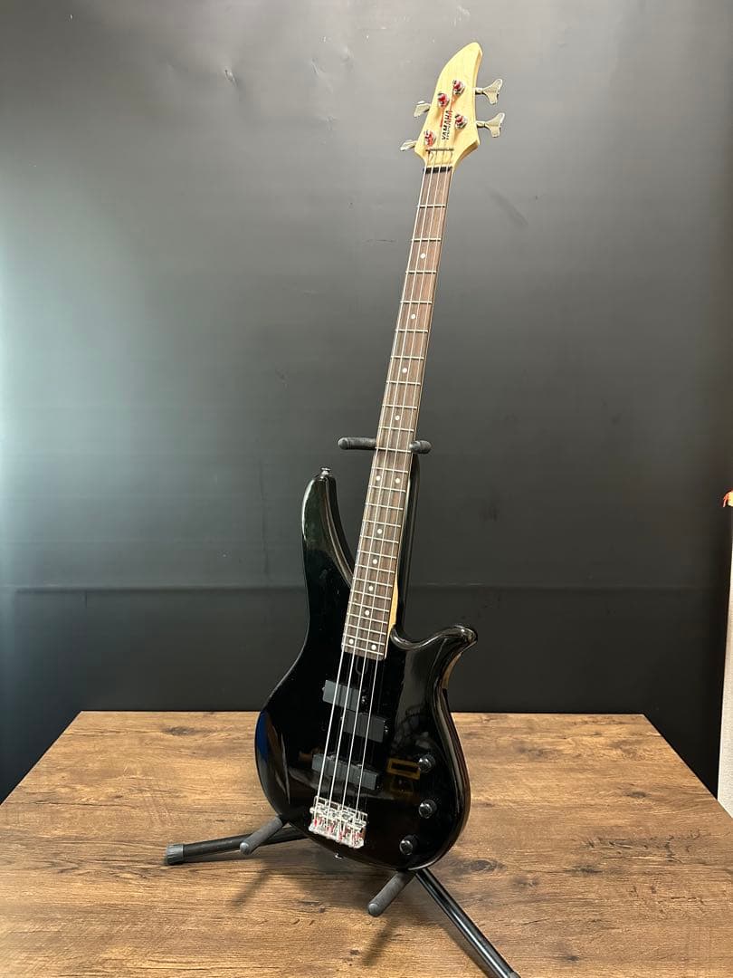 ベース YAMAHA RBX-360 Electric Bass