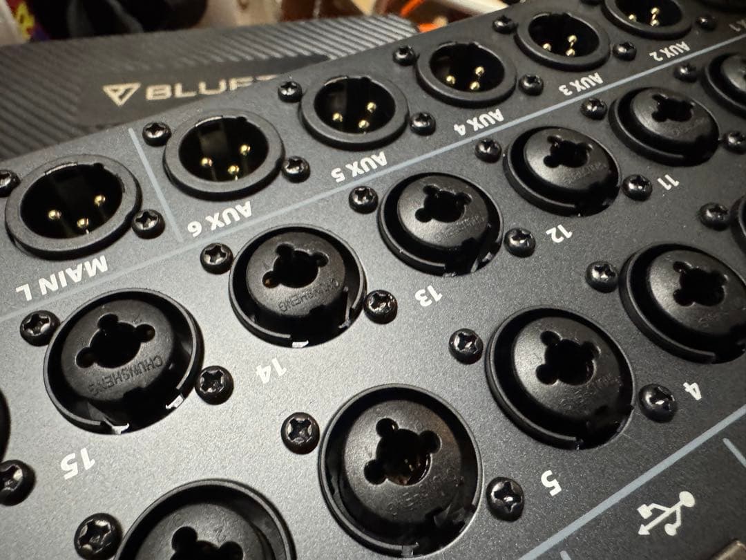 BEHRINGER ベリンガー X AIR XR18 デジタルミキサー