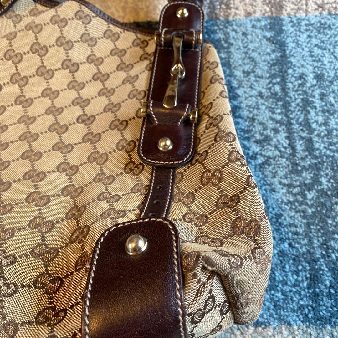 GUCCI グッチ　キャンバス 137621