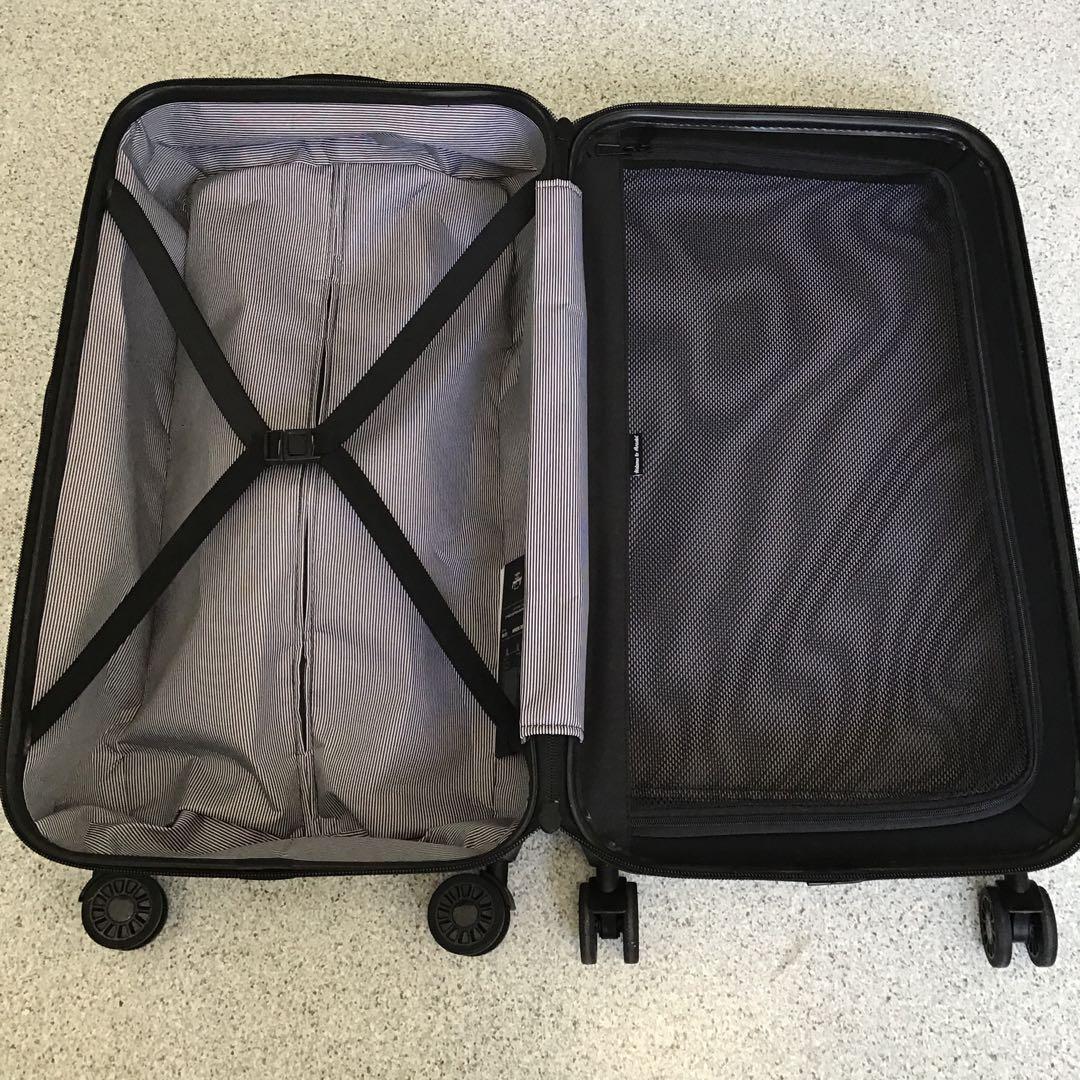 Herschel Supply スーツケース 4輪キャリーバッグ　迷彩柄