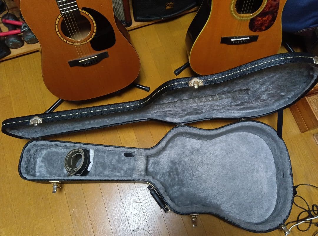 「エレアコ」カナダ製 Simon＆Patrick Wood Land Cedar