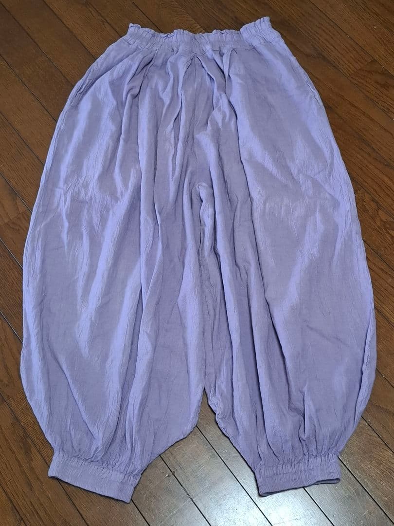 ヂェン先生の日常着 バルーンパンツ Mサイズ　ラベンダー